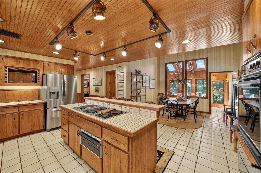 2411 SE 15th Street Ocala FL 34471