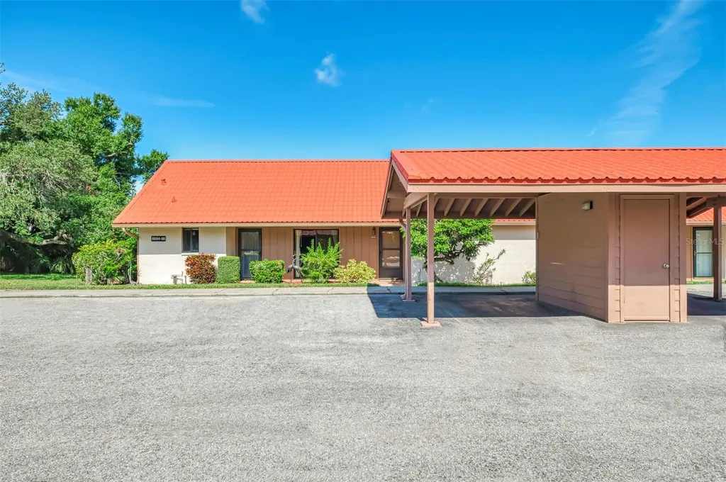 6698 Draw Lane Sarasota FL 34238