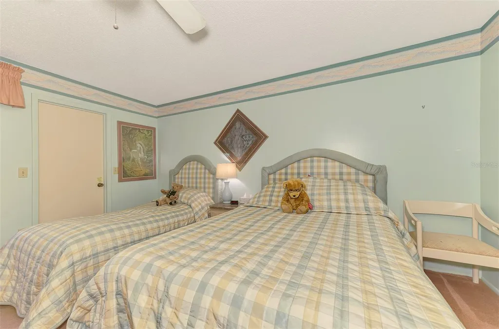 6698 Draw Lane Sarasota FL 34238