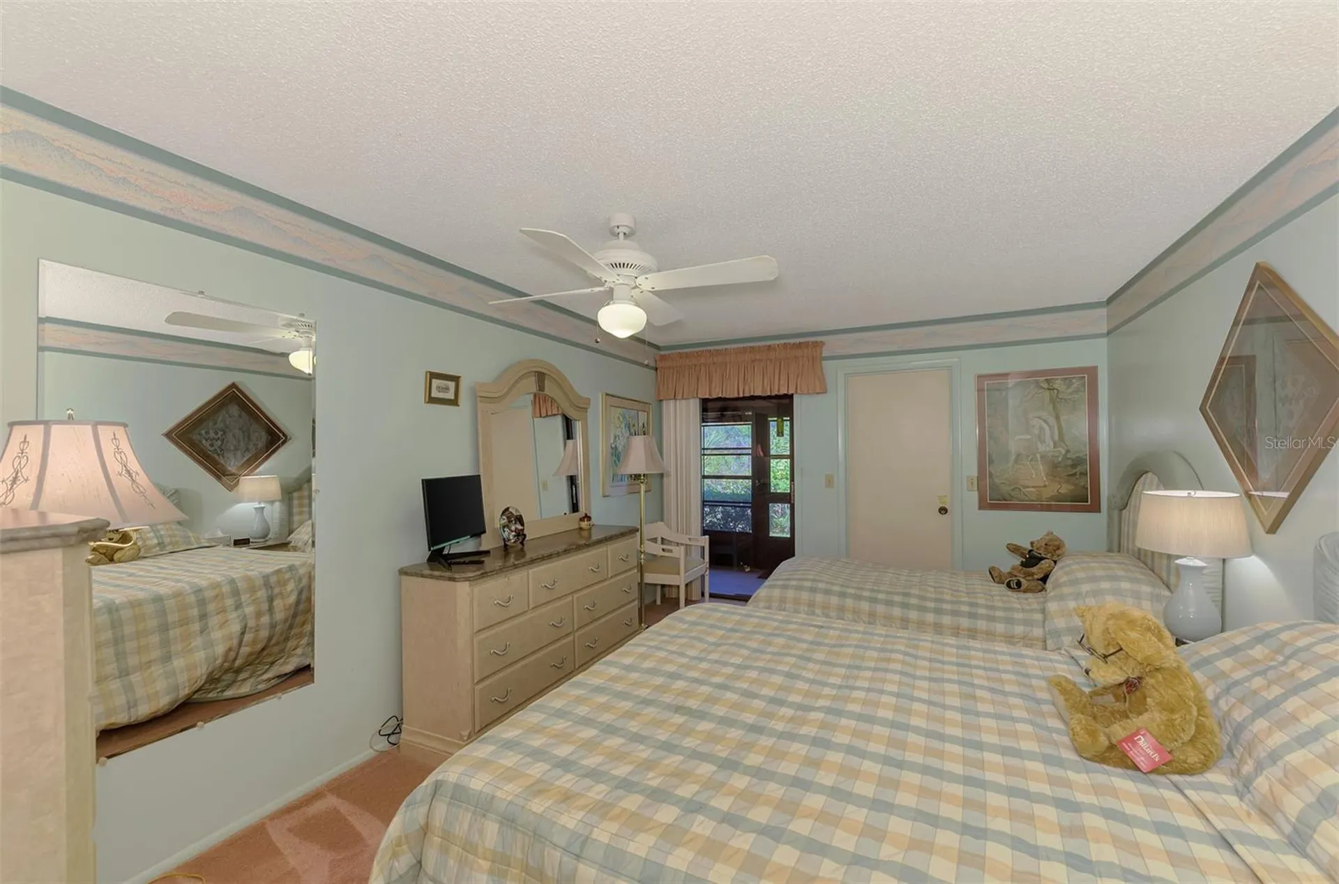 6698 Draw Lane Sarasota FL 34238