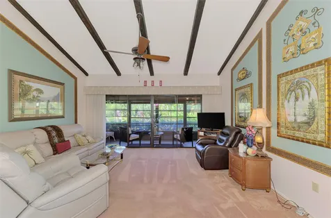 6698 Draw Lane Sarasota FL 34238