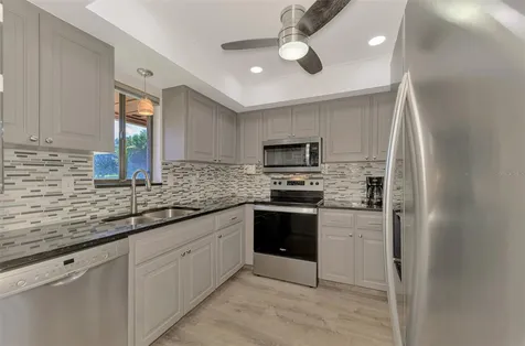 6698 Draw Lane Sarasota FL 34238