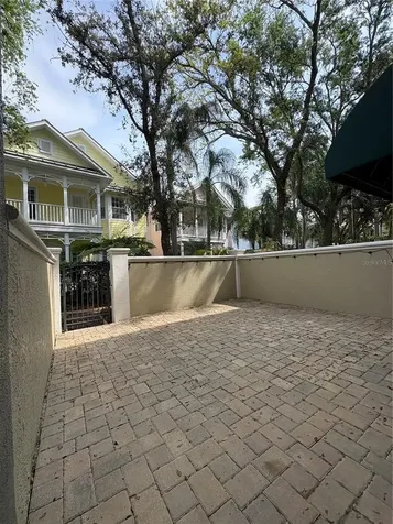 1407 Harbour Walk Road Tampa FL 33602