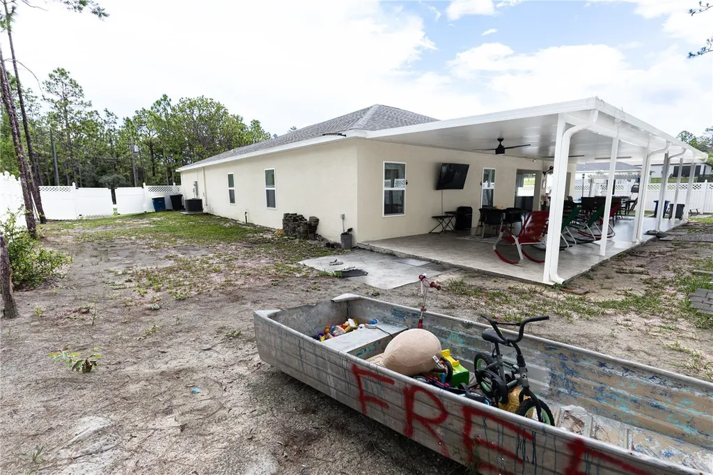 11372 W Sandpiper Avenue Weeki Wachee FL 34614