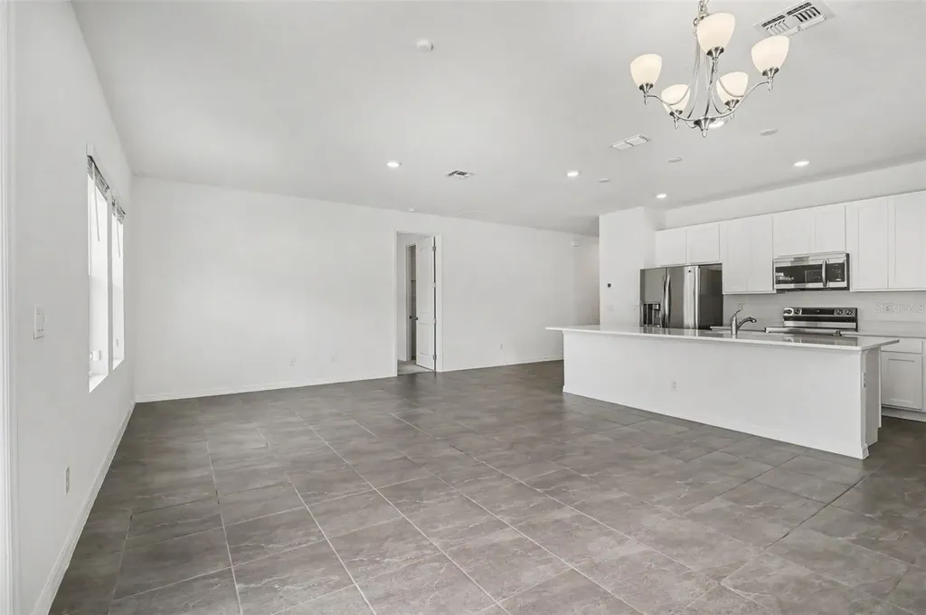 1034 Alabaster Way Deltona FL 32725