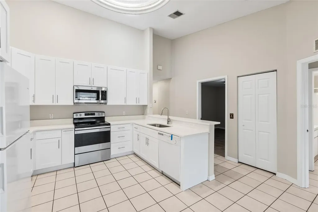 37210 Grassy Hill Lane Dade City FL 33525