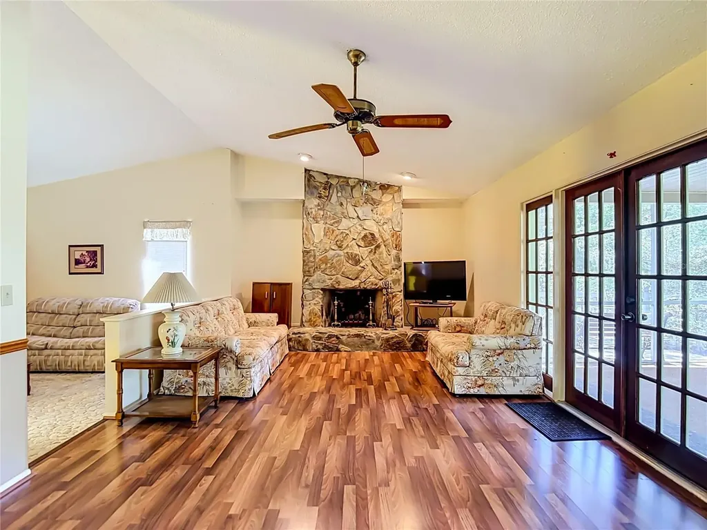10050 Deer Lane New Port Richey FL 34654