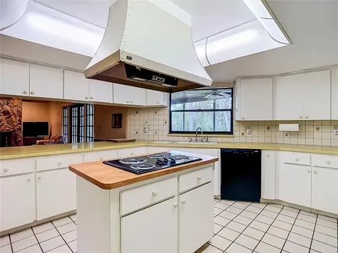 10050 Deer Lane New Port Richey FL 34654