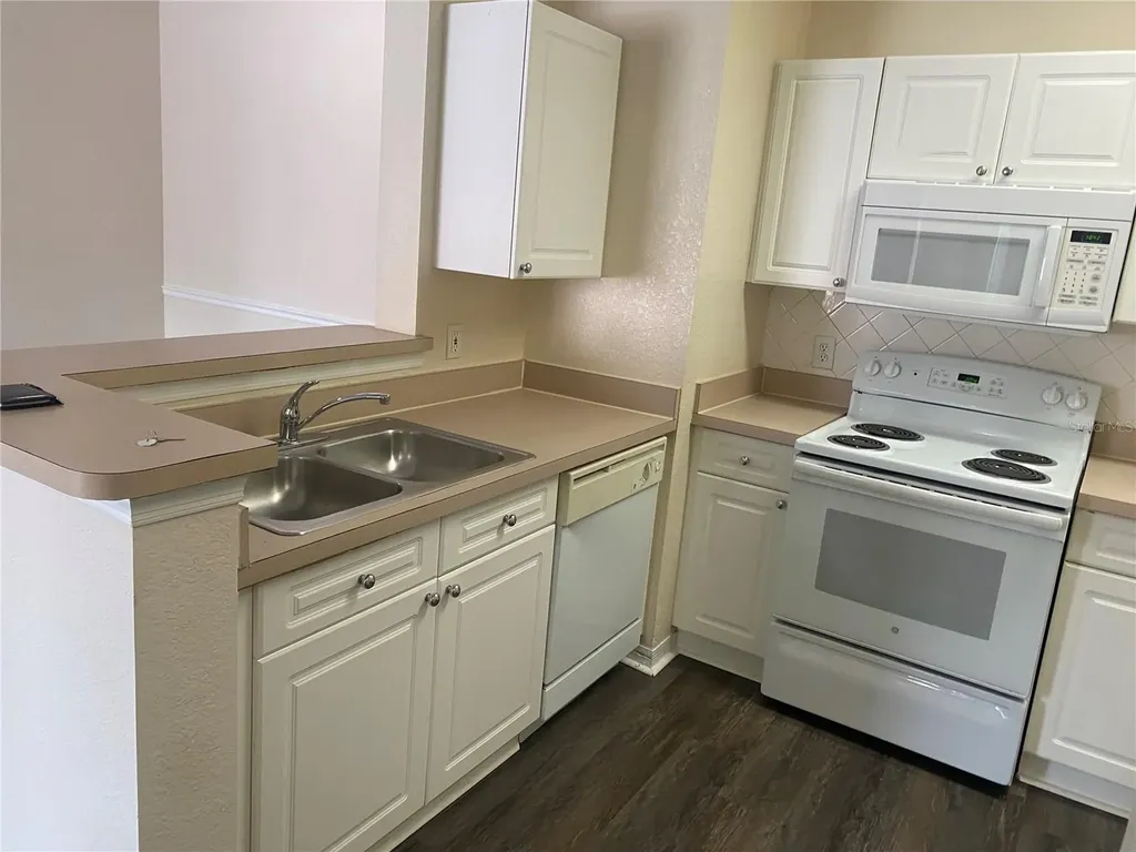 18001 Richmond Place Drive Tampa FL 33647