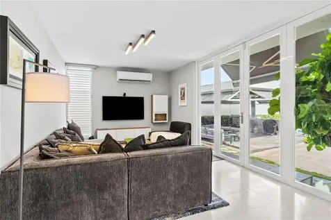 236 Rey Fernando Guaynabo PR 00969