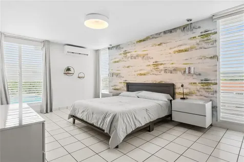 236 Rey Fernando Guaynabo PR 00969