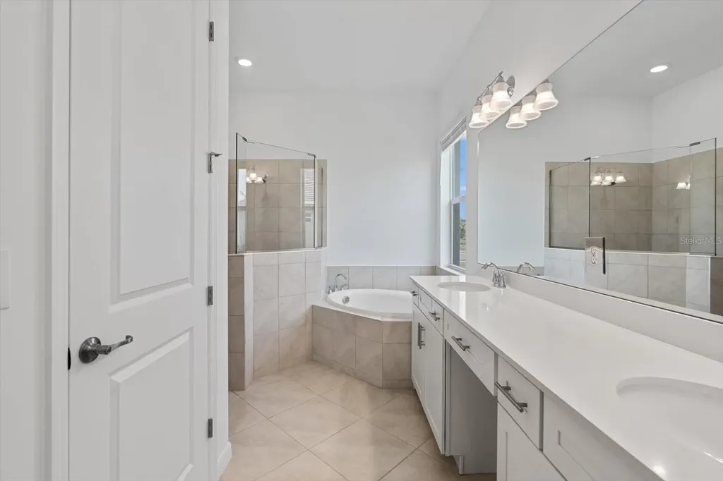 17118 Jadestone Court Venice FL 34293