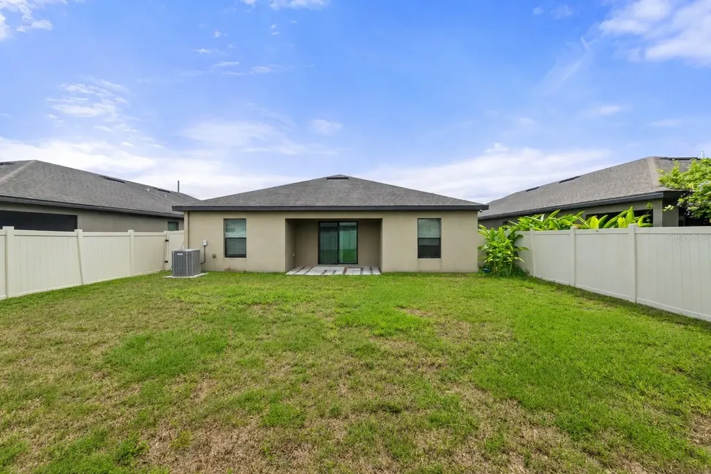 621 Chatham Walk Drive Ruskin FL 33570