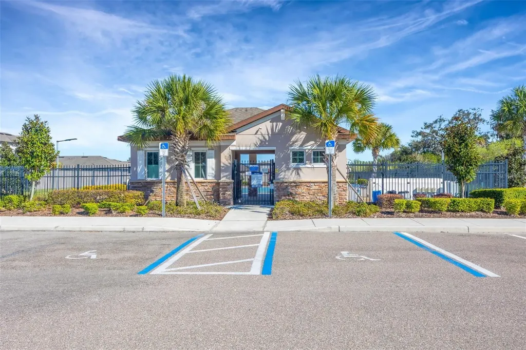 621 Chatham Walk Drive Ruskin FL 33570