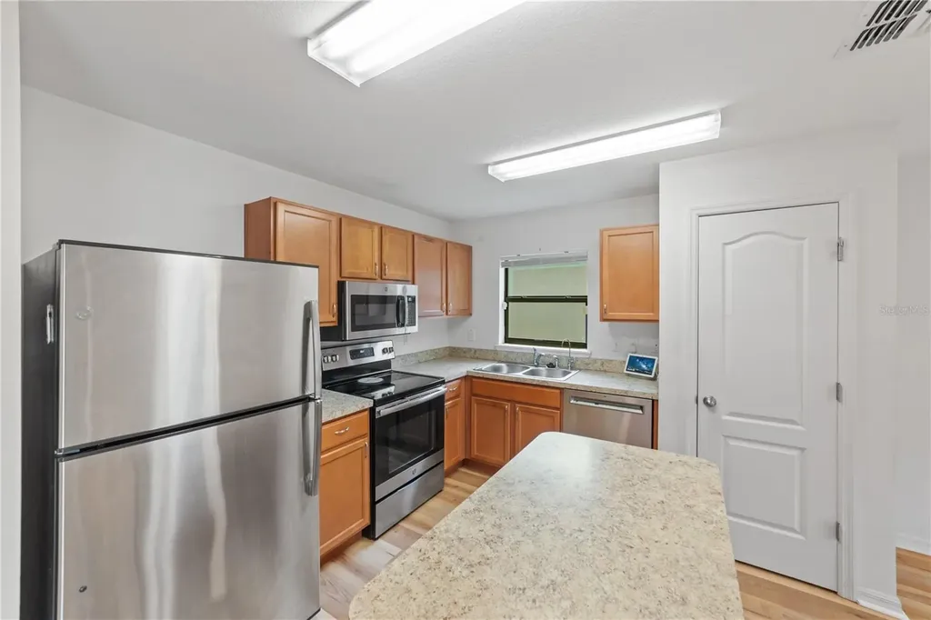 621 Chatham Walk Drive Ruskin FL 33570