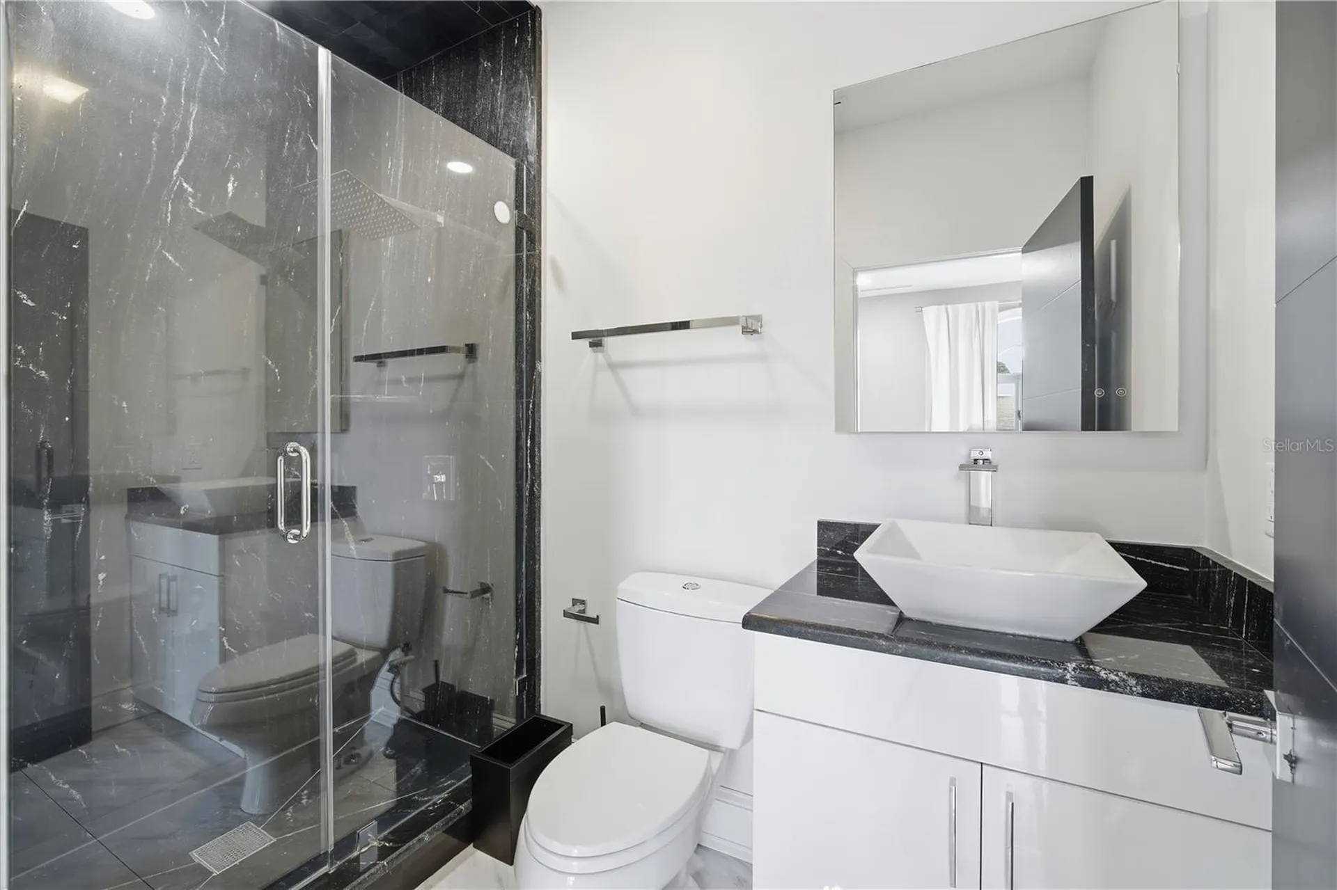 2418 W Palm Drive Tampa FL 33629