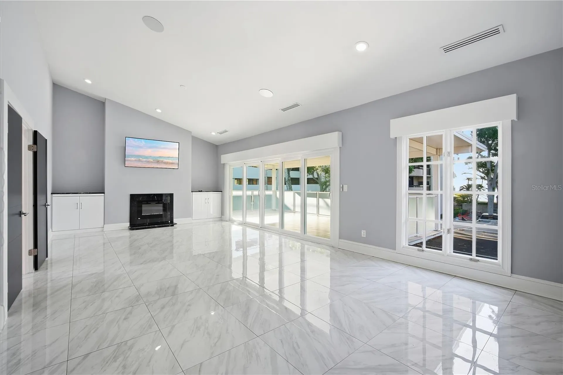 2418 W Palm Drive Tampa FL 33629