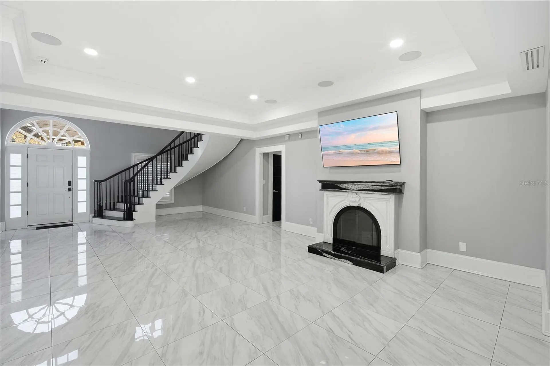 2418 W Palm Drive Tampa FL 33629