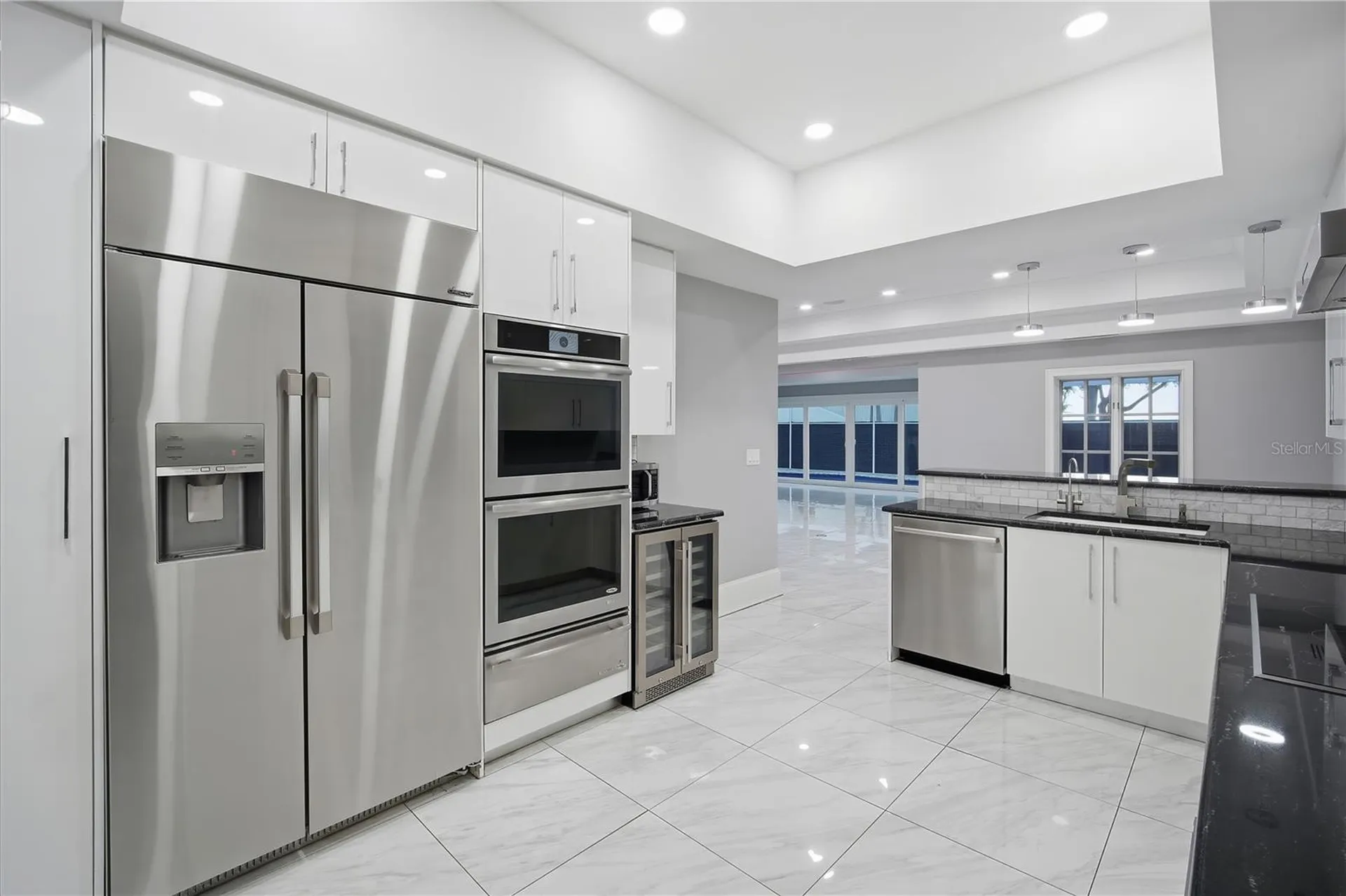 2418 W Palm Drive Tampa FL 33629
