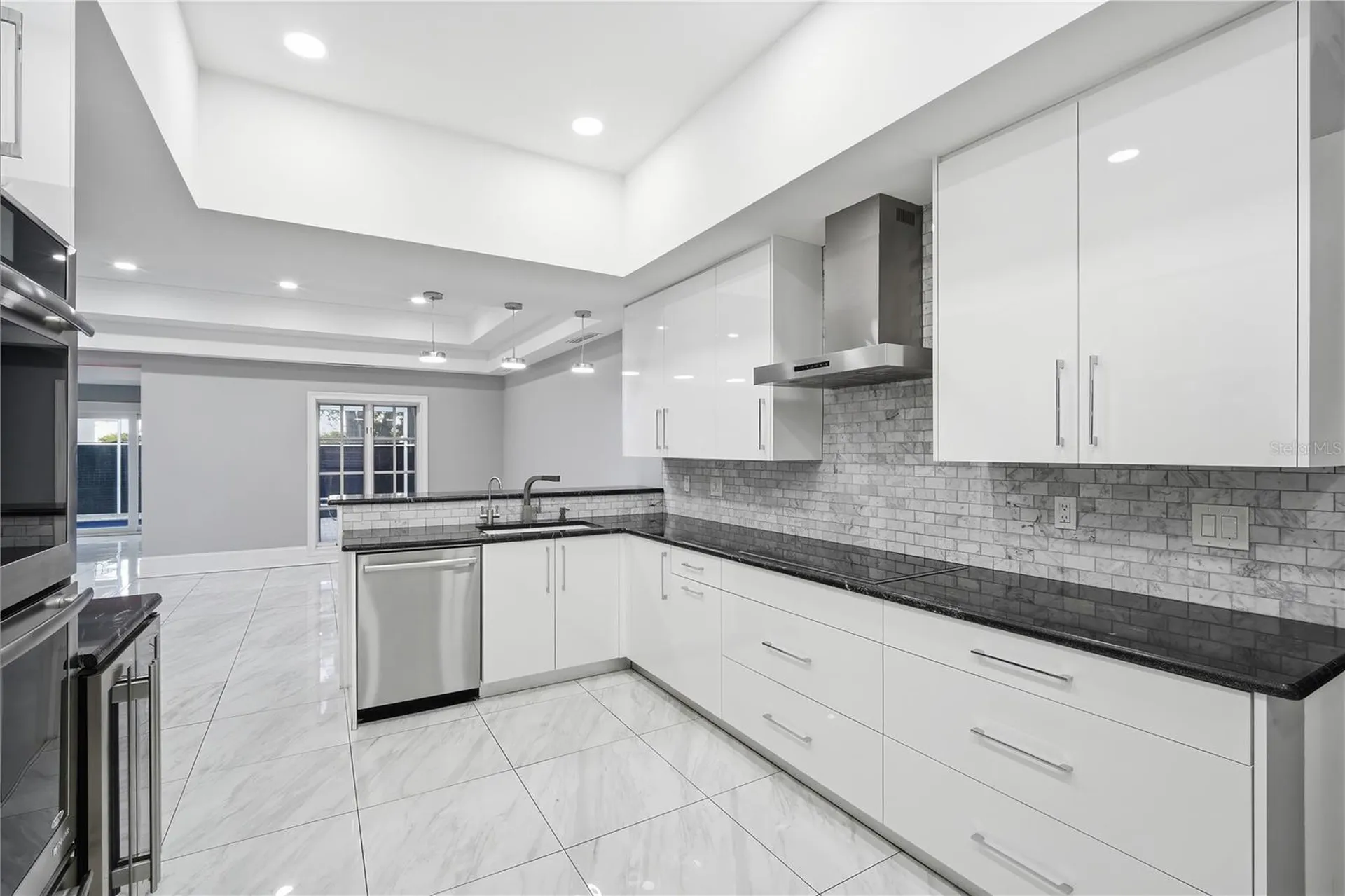 2418 W Palm Drive Tampa FL 33629