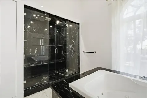 2418 W Palm Drive Tampa FL 33629