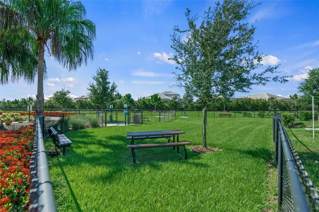 11504 Apple Tree Circle Bradenton FL 34211