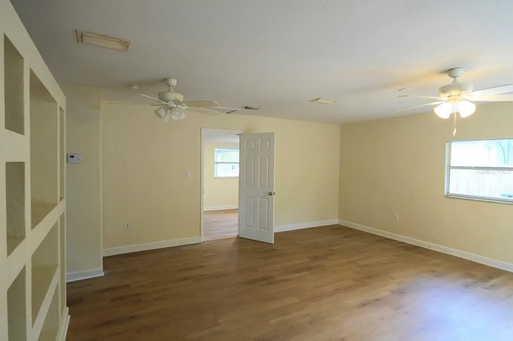 2834 25th Avenue N St Petersburg FL 33713