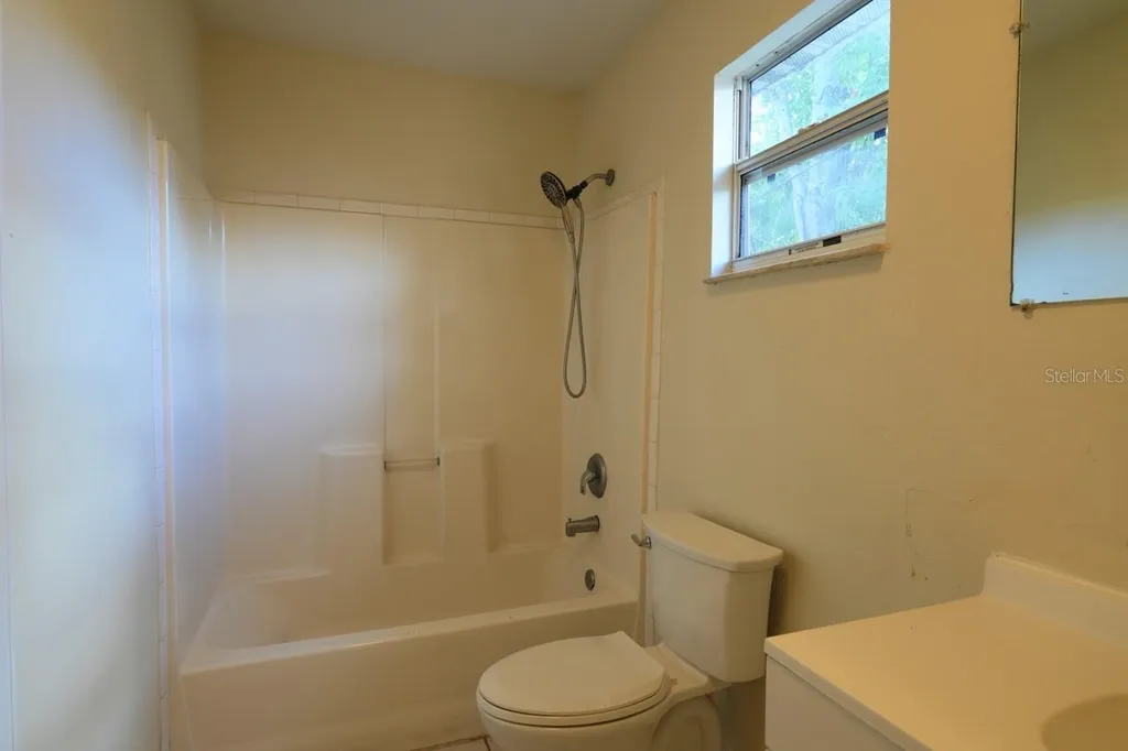2834 25th Avenue N St Petersburg FL 33713