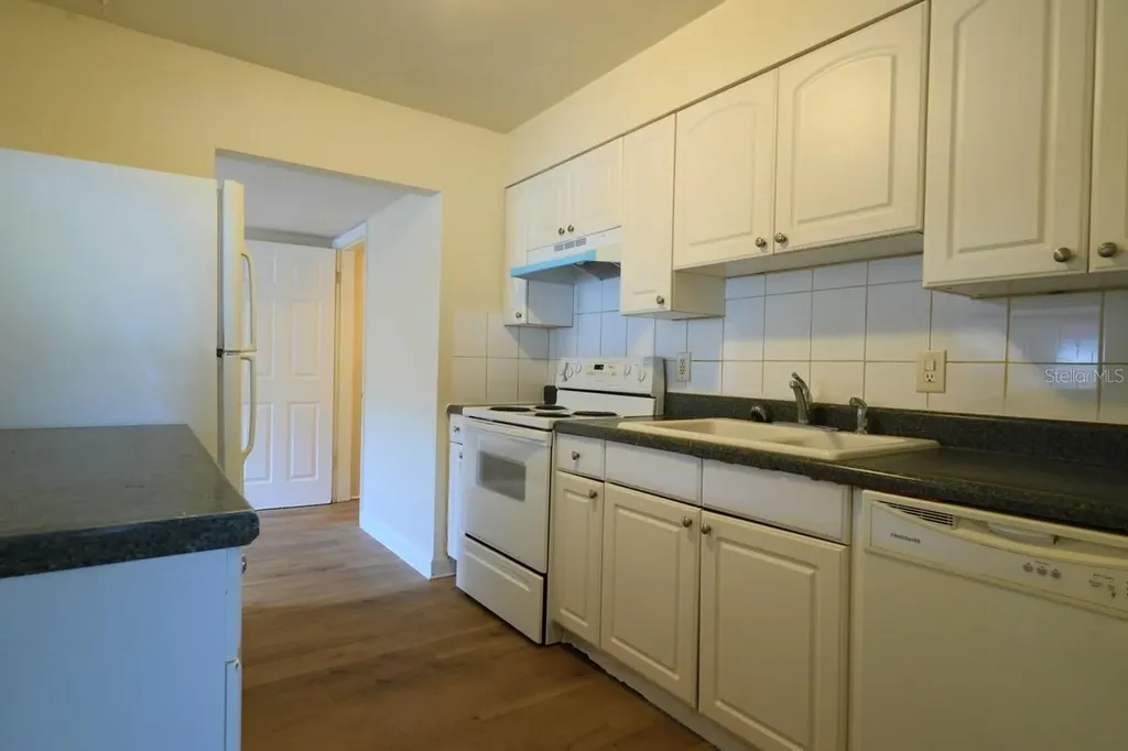 2834 25th Avenue N St Petersburg FL 33713