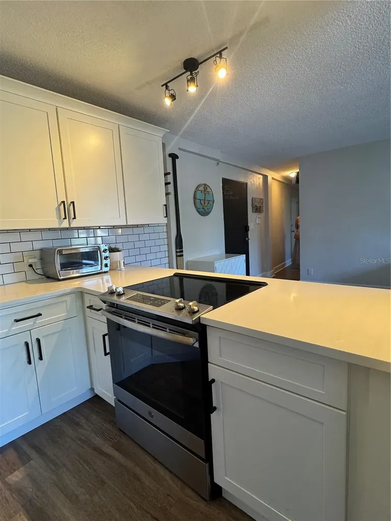 3315 58th Avenue S St Petersburg FL 33712