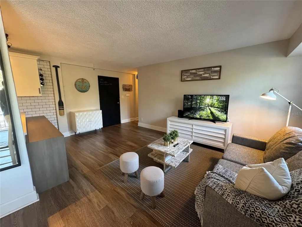 3315 58th Avenue S St Petersburg FL 33712