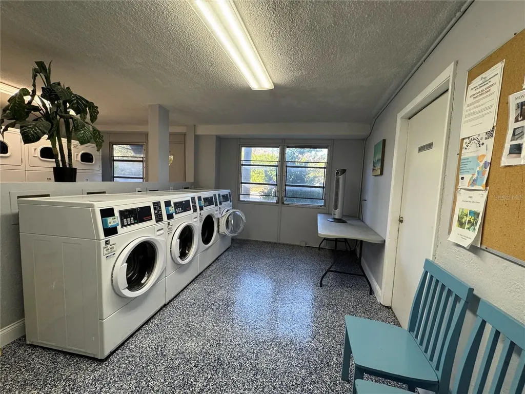 3315 58th Avenue S St Petersburg FL 33712