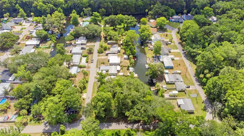 6416 Theresa Avenue Weeki Wachee FL 34607