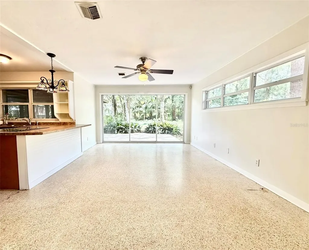 905 NW 36th Avenue Gainesville FL 32609