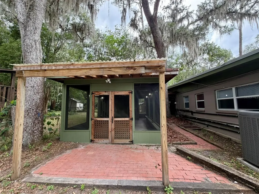 905 NW 36th Avenue Gainesville FL 32609