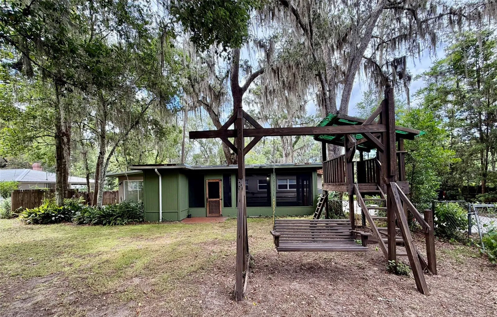 905 NW 36th Avenue Gainesville FL 32609