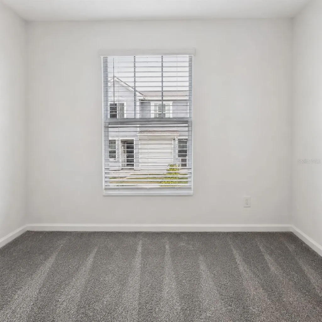 2528 Skyline Loop Kissimmee FL 34758