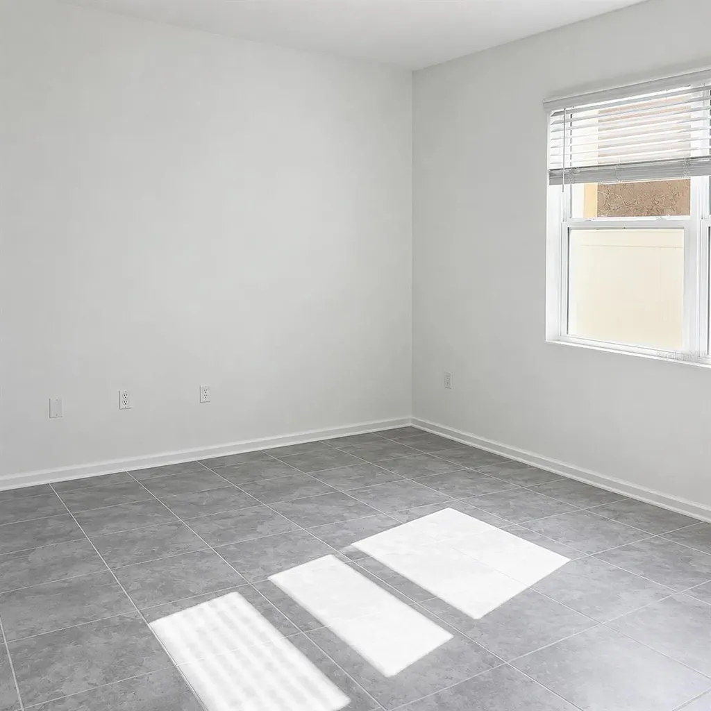 2528 Skyline Loop Kissimmee FL 34758