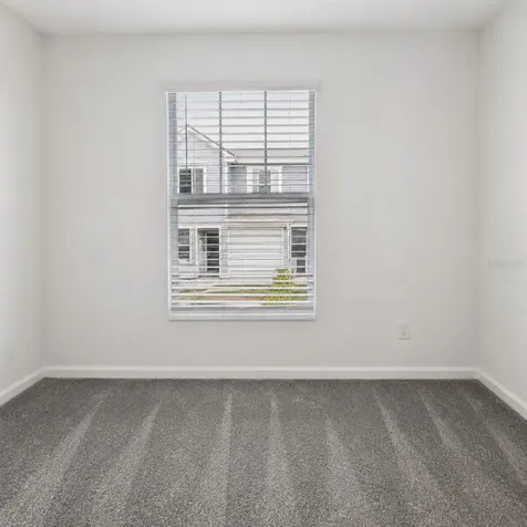 2528 Skyline Loop Kissimmee FL 34758