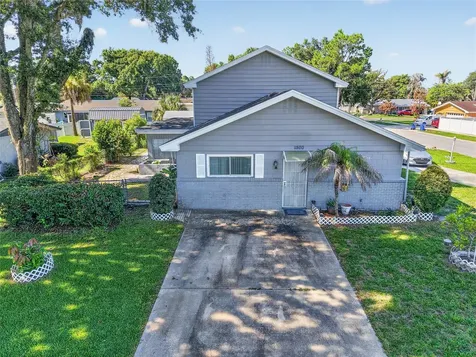 1500 Avenue G NE Winter Haven FL 33881