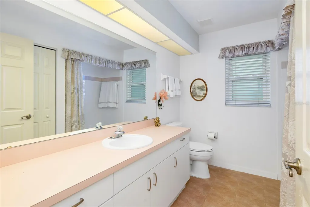 2062 Old Arbor Court Sarasota FL 34232
