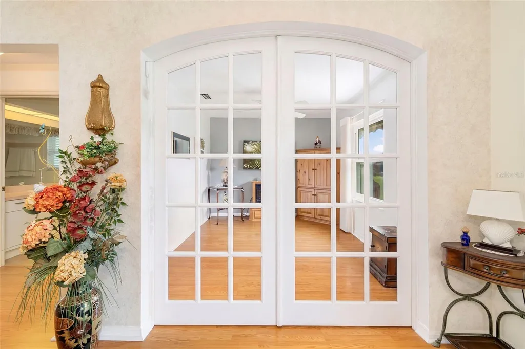 2062 Old Arbor Court Sarasota FL 34232