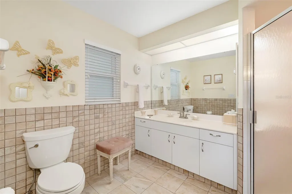 2062 Old Arbor Court Sarasota FL 34232