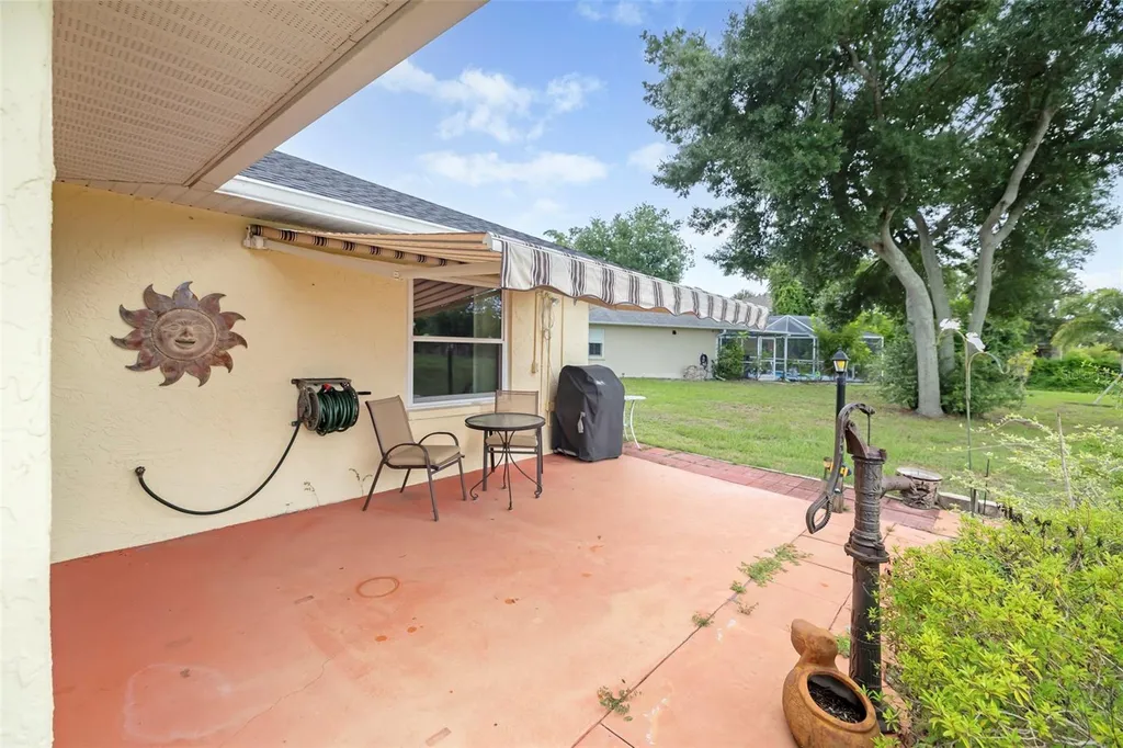 2062 Old Arbor Court Sarasota FL 34232