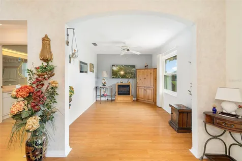 2062 Old Arbor Court Sarasota FL 34232