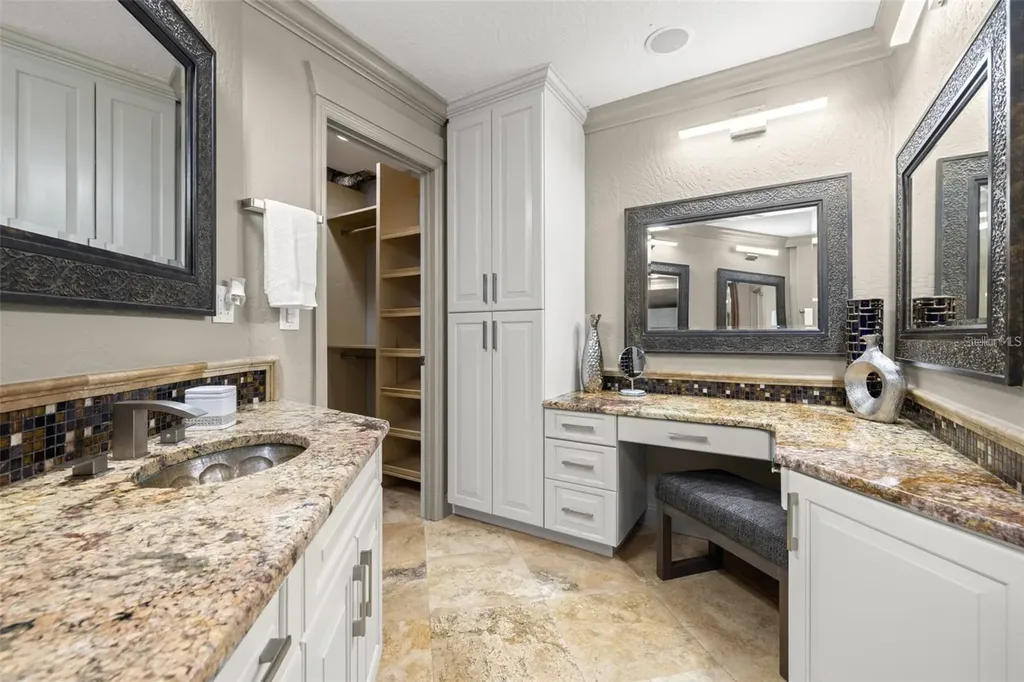 2785 Bayside Drive S St Petersburg FL 33705