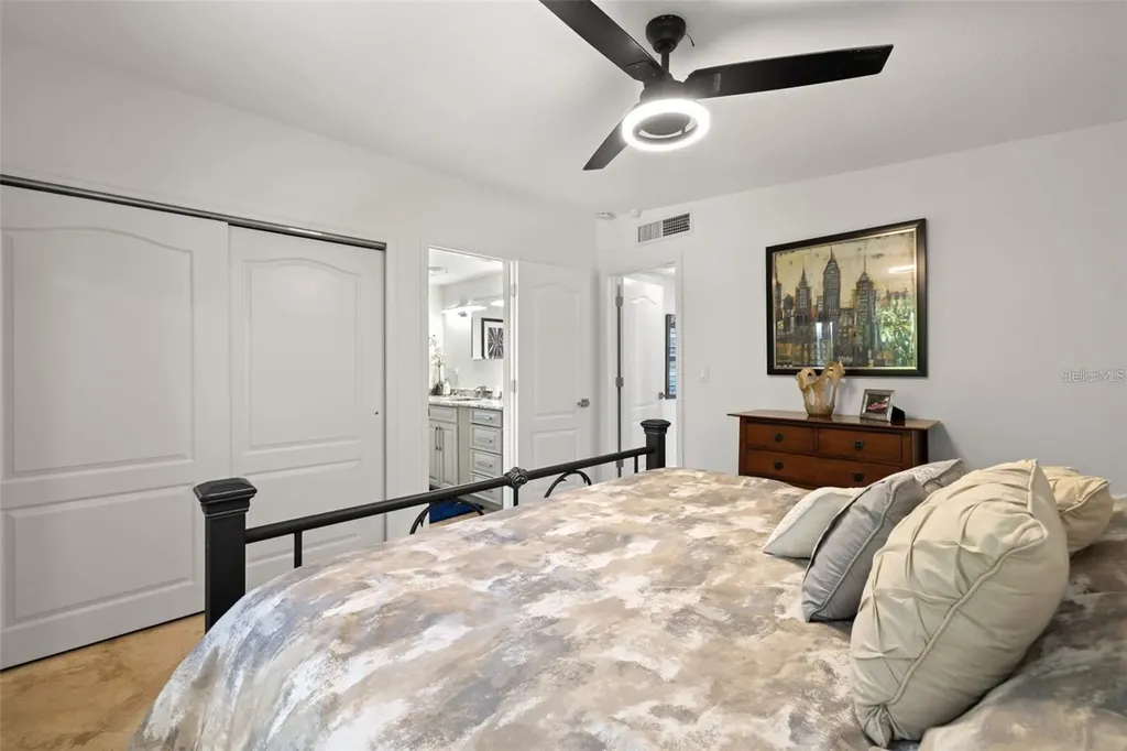 2785 Bayside Drive S St Petersburg FL 33705