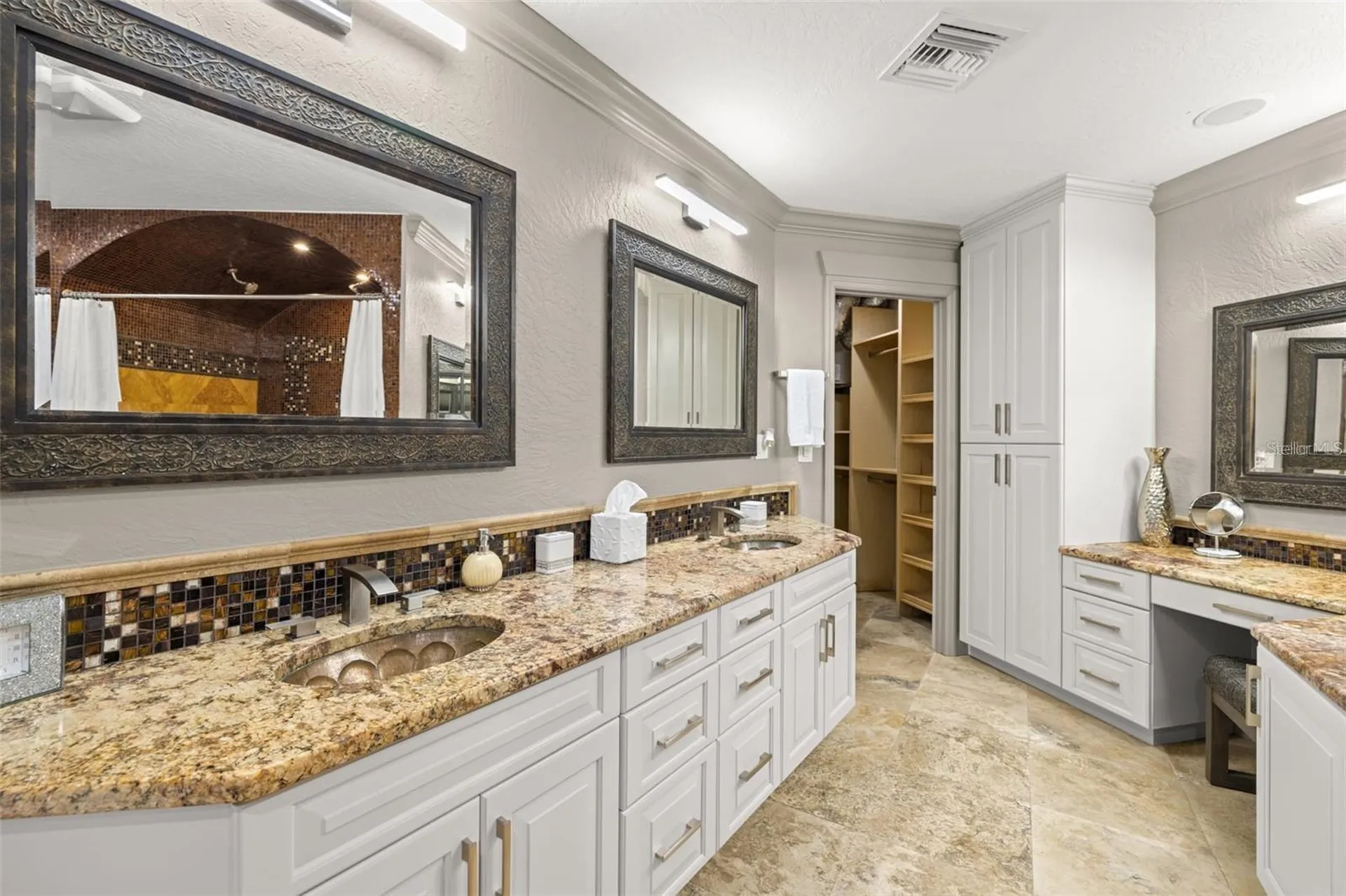 2785 Bayside Drive S St Petersburg FL 33705