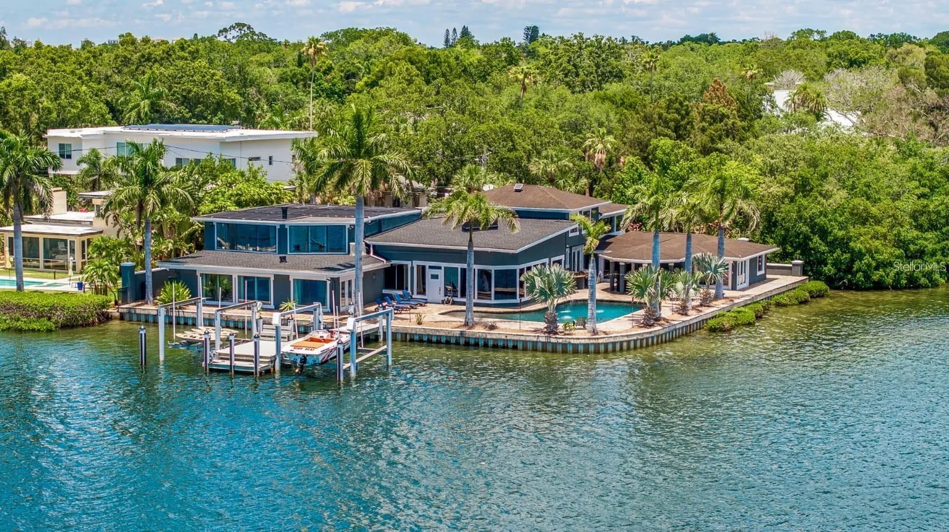 2785 Bayside Drive S St Petersburg FL 33705