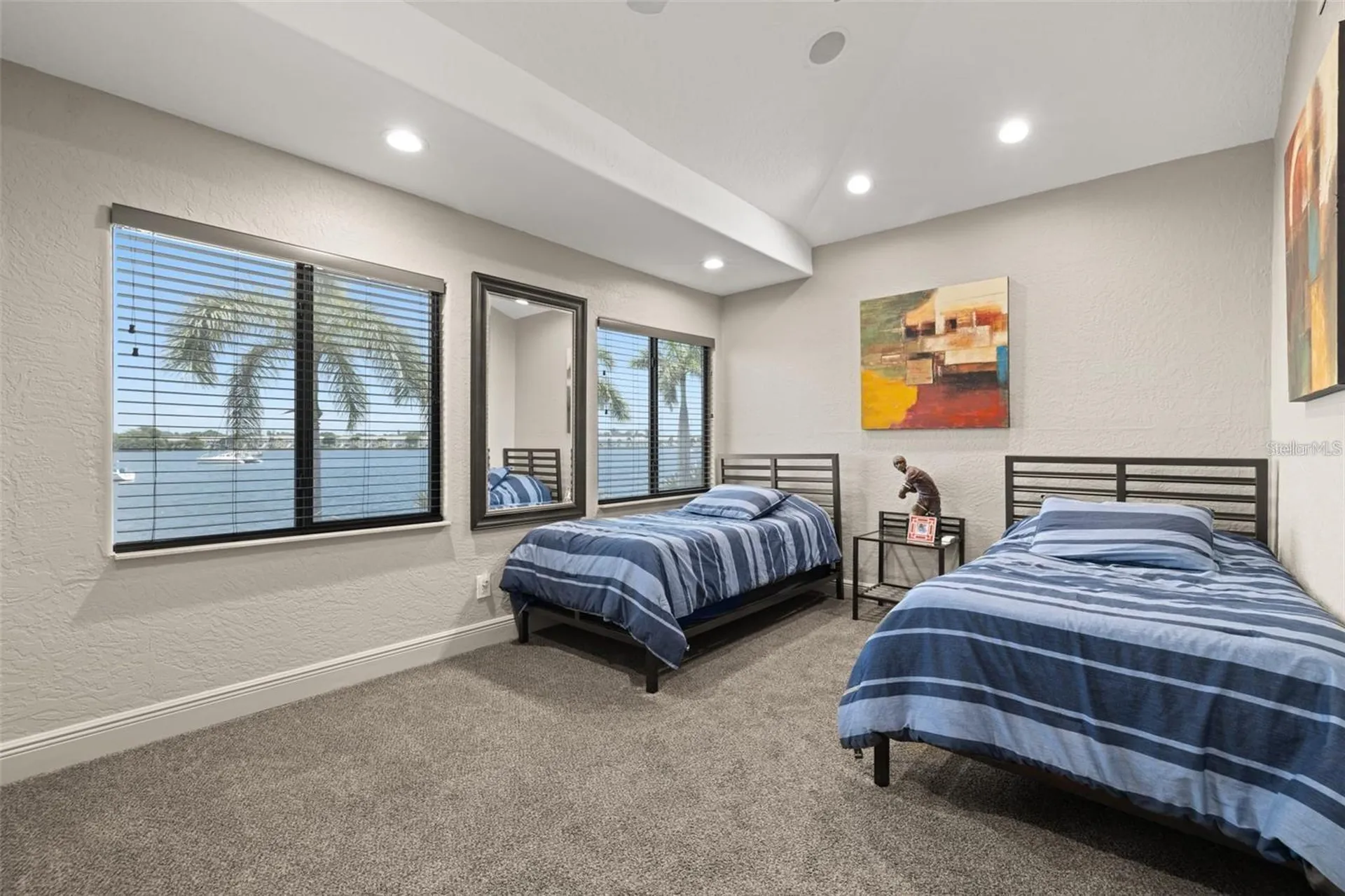 2785 Bayside Drive S St Petersburg FL 33705